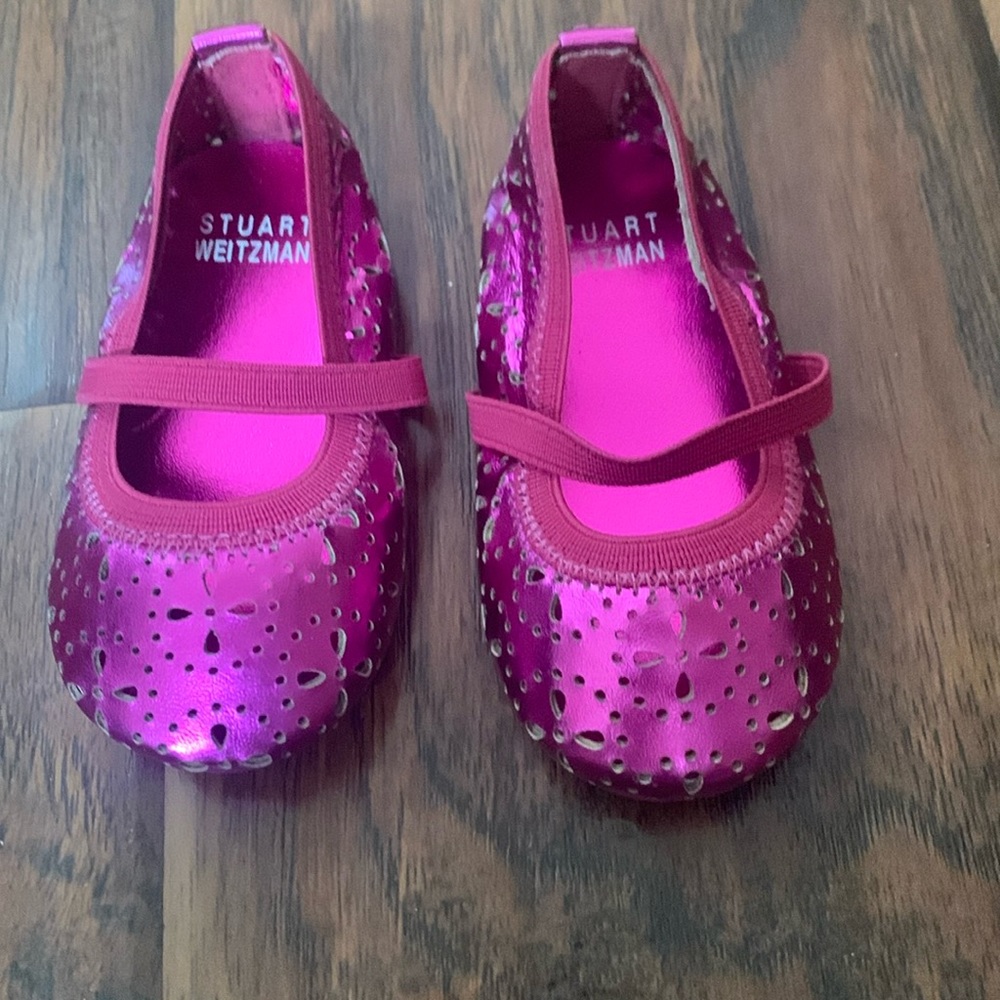 Size 3 New My first Stuart Weizmann’s. Metallic hot pink. In a cute gift box.